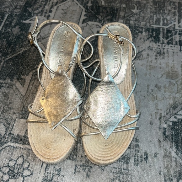 Tory Burch Metallic Gold Wedge Espadrille Sandals size 7.5 - Picture 3 of 8